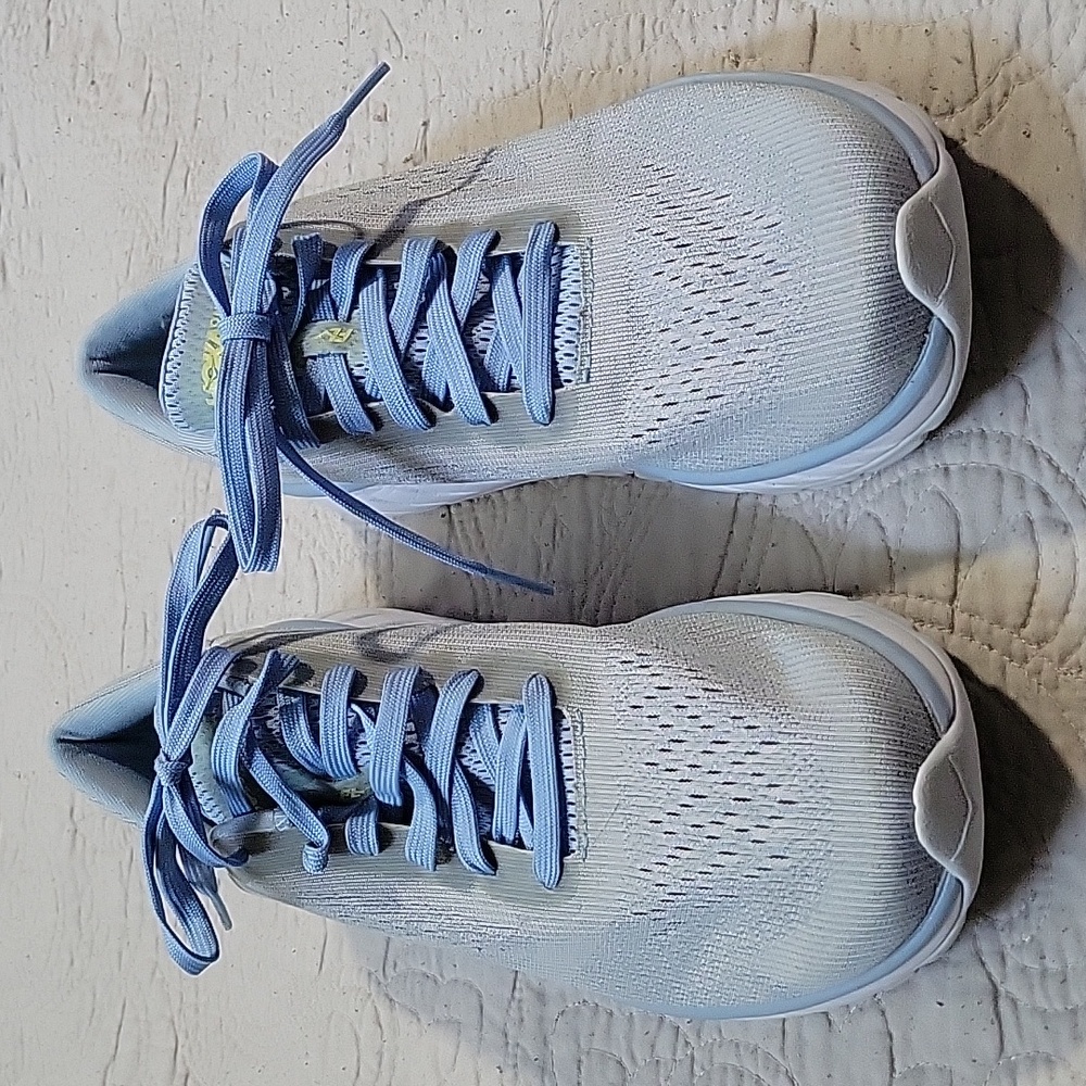 Hoka Cavu 2